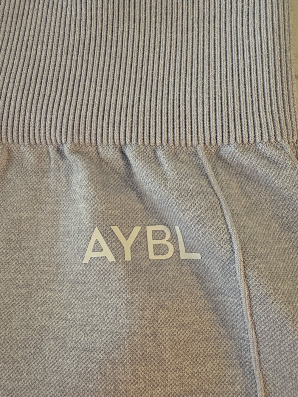 ABYL Motion Seamless Cycle Shorts ~ Medium ~ Ice Blue - Picture 5 of 13